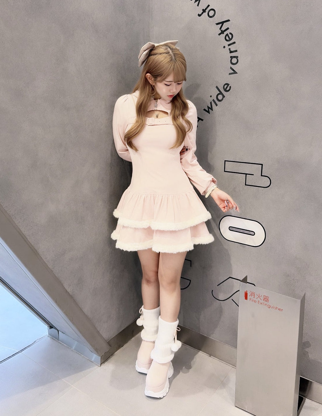 《LAFARY closet》ボアティアードパーカーワンピ