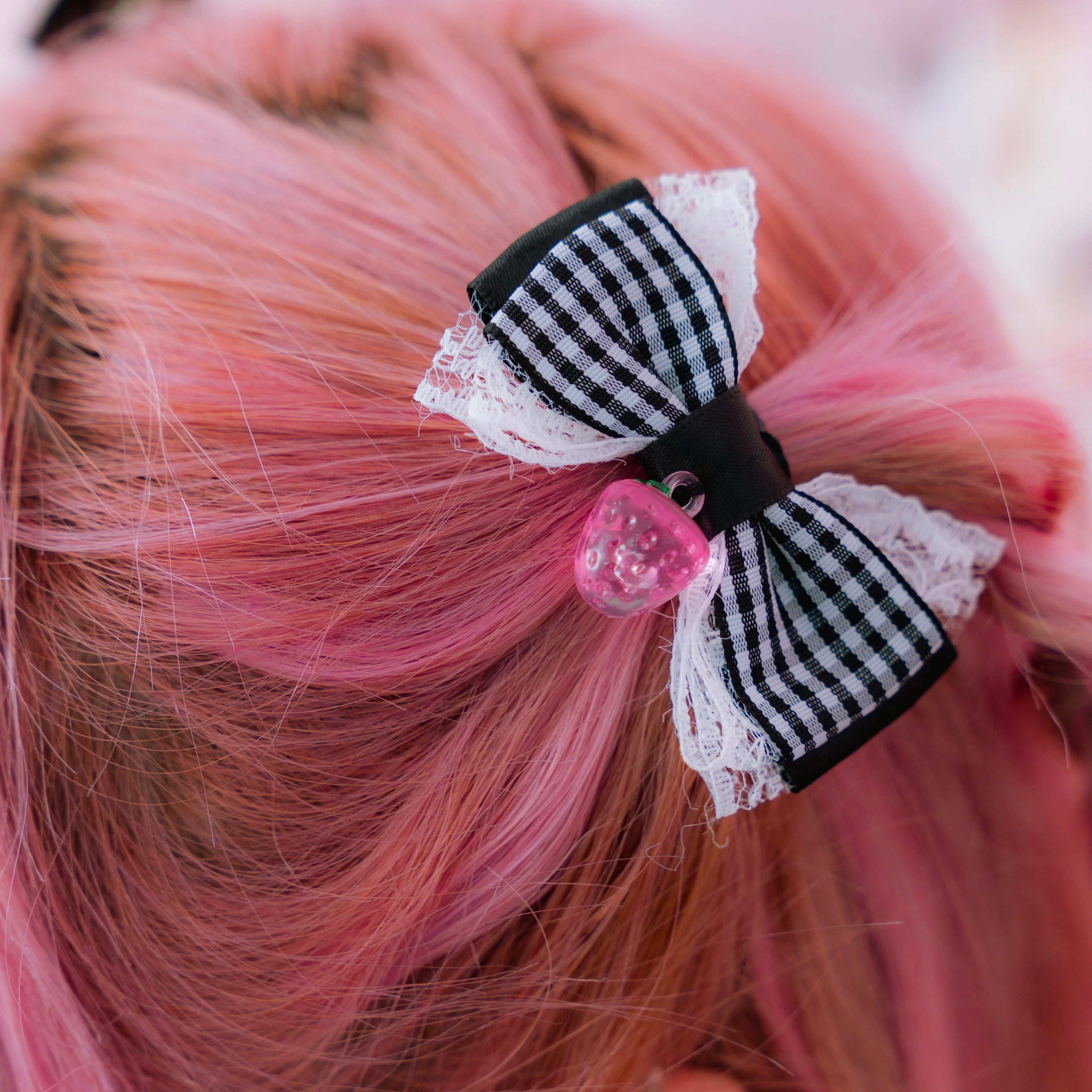 《mine》チェックいちごリボン