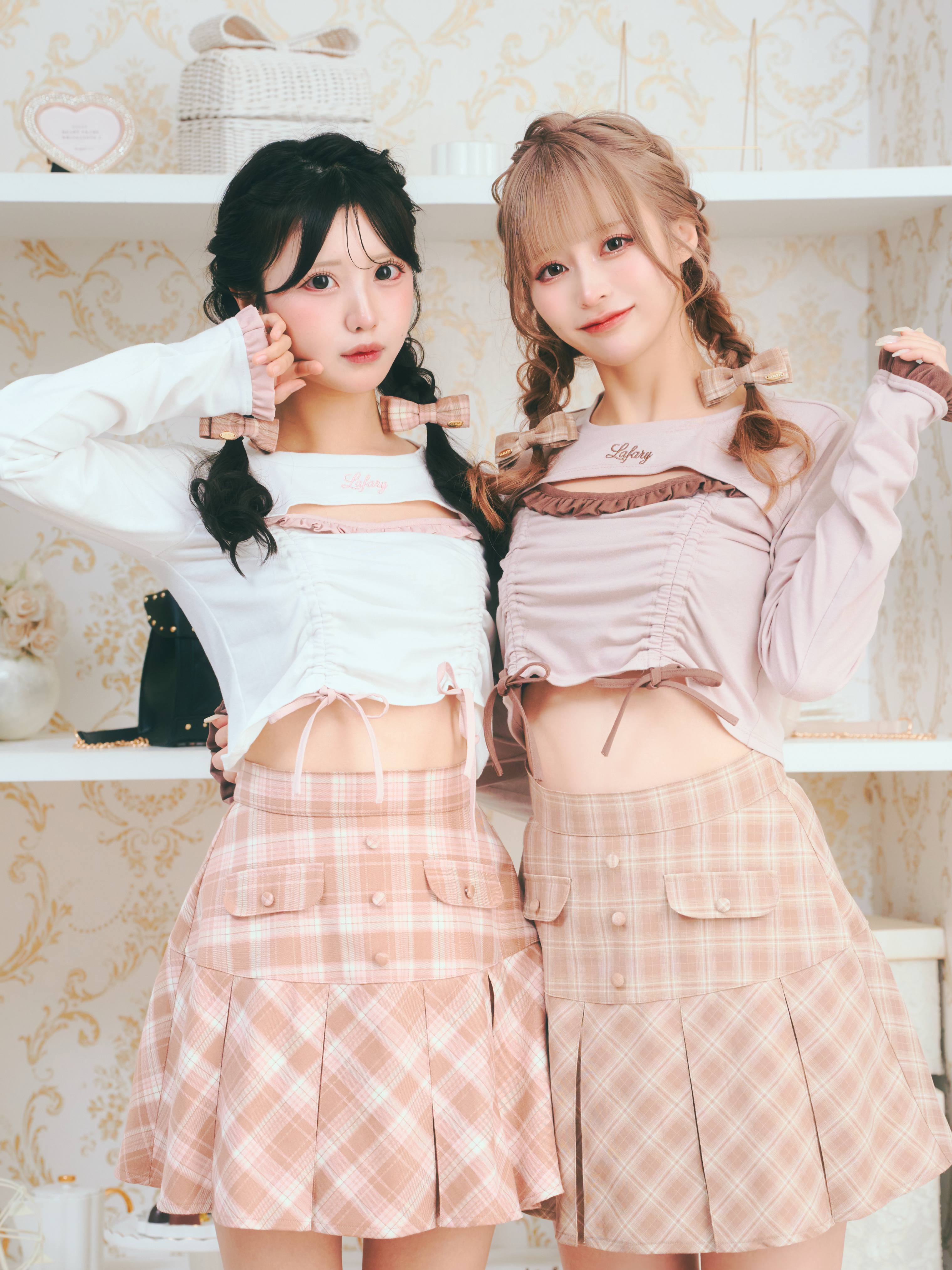 《LAFARY》ドロストリボントップス