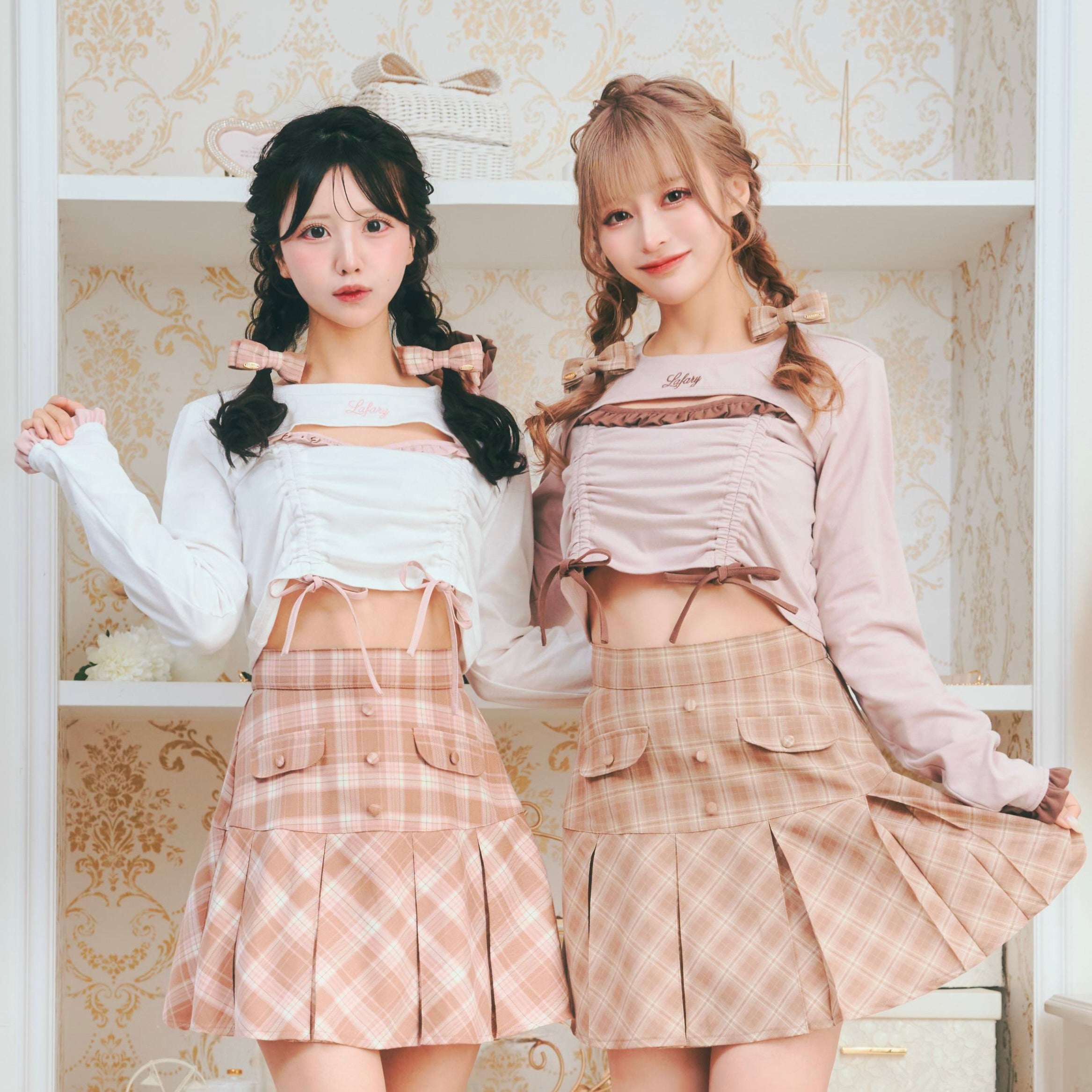 《LAFARY》ドロストリボントップス