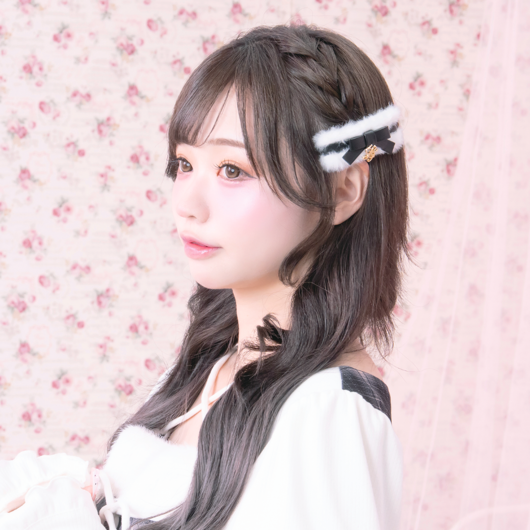 《LAFARY closet》ロゴリボンファーピン