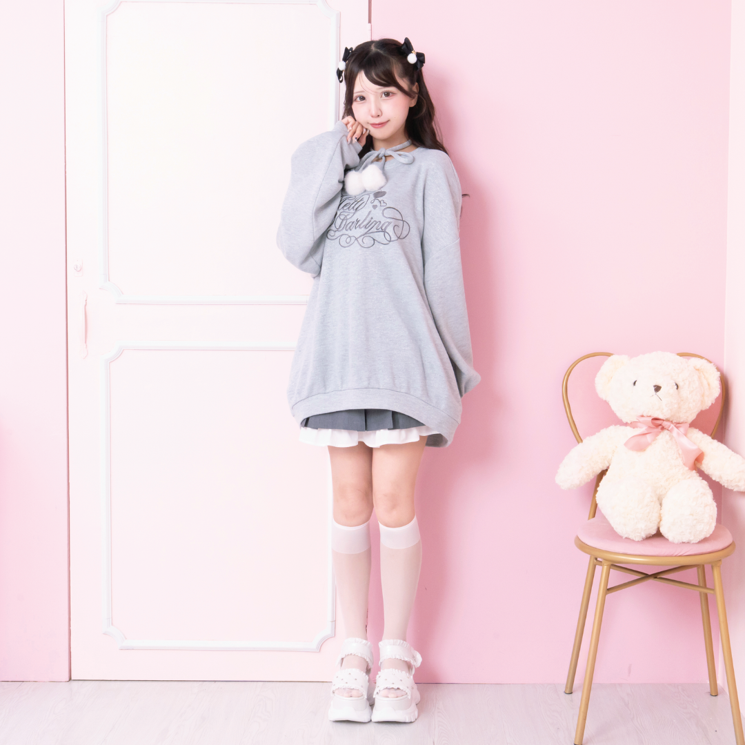 《LAFARY closet》ポンポンロゴプルオーバー