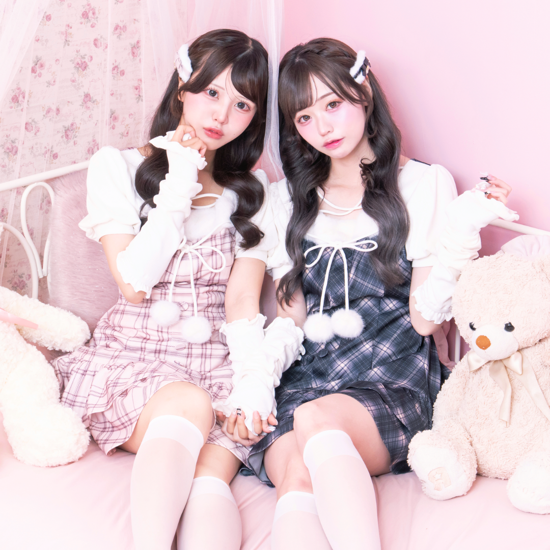 《LAFARY closet》ポンポンティアードワンピース