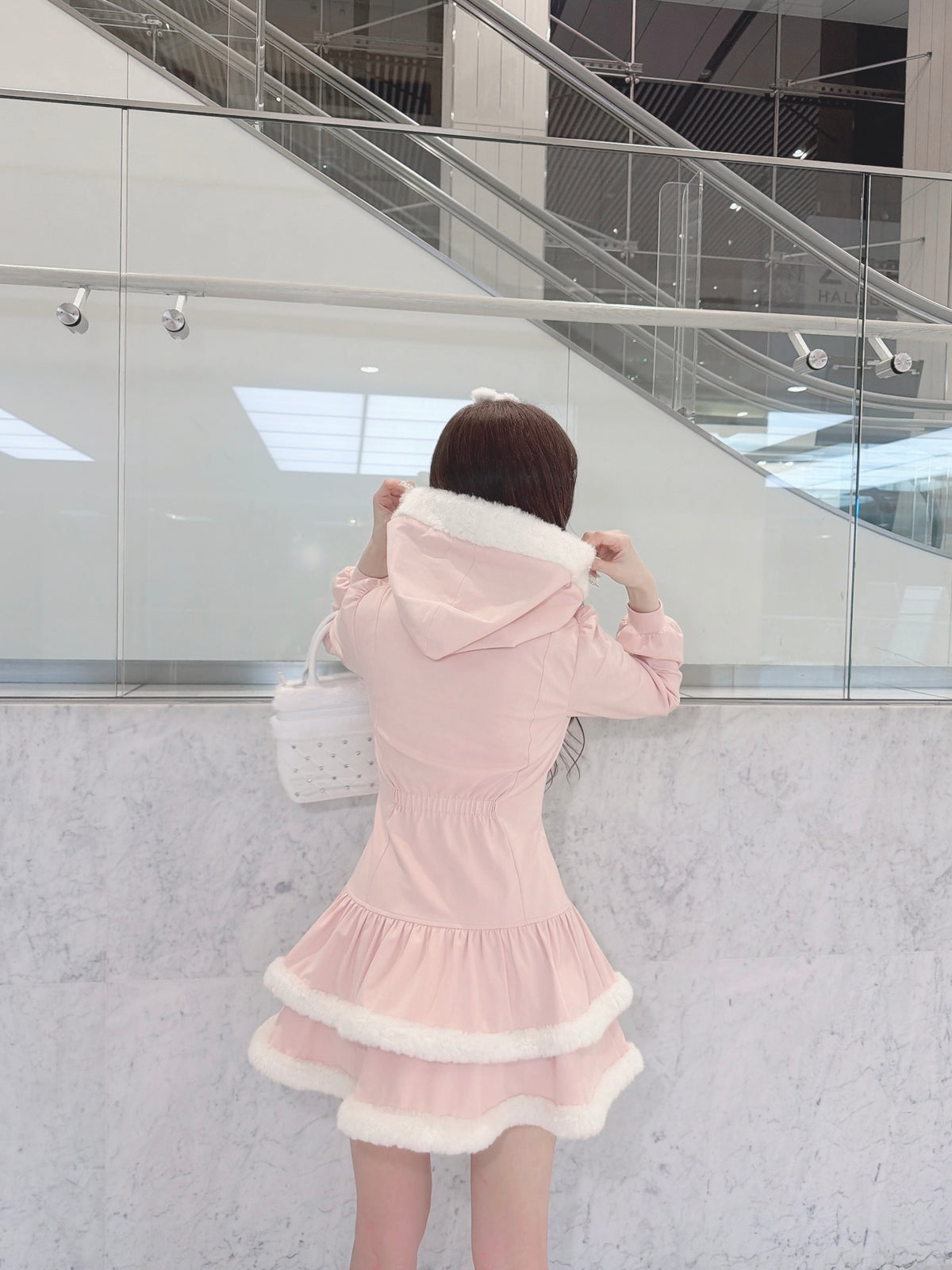 《LAFARY closet》ボアティアードパーカーワンピ