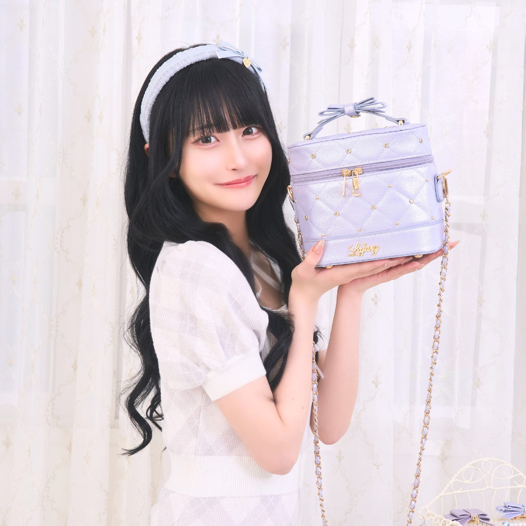 《LAFARY closet》ビジューキルティングバニティバッグ