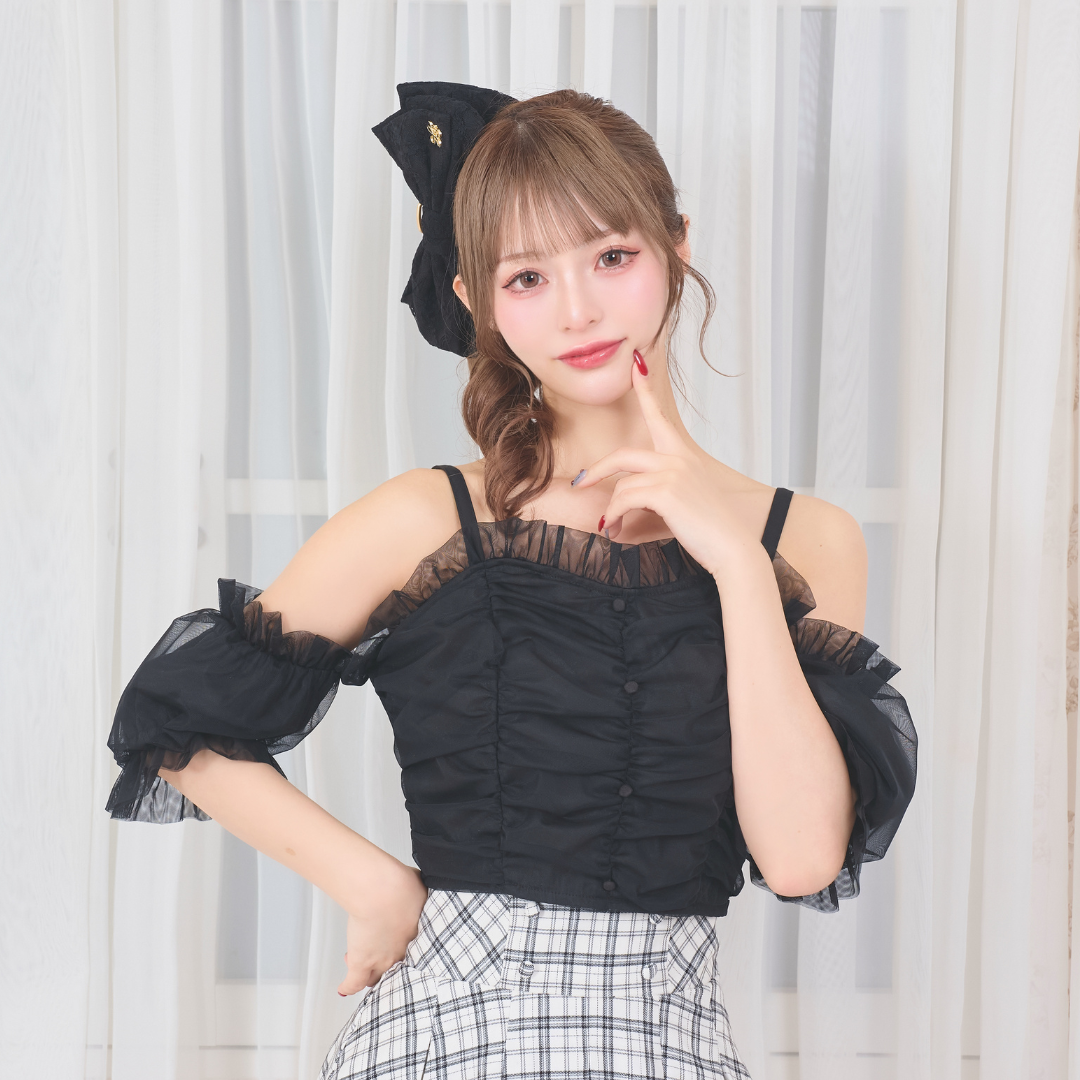 《LAFARY closet》オフショルチュールトップス