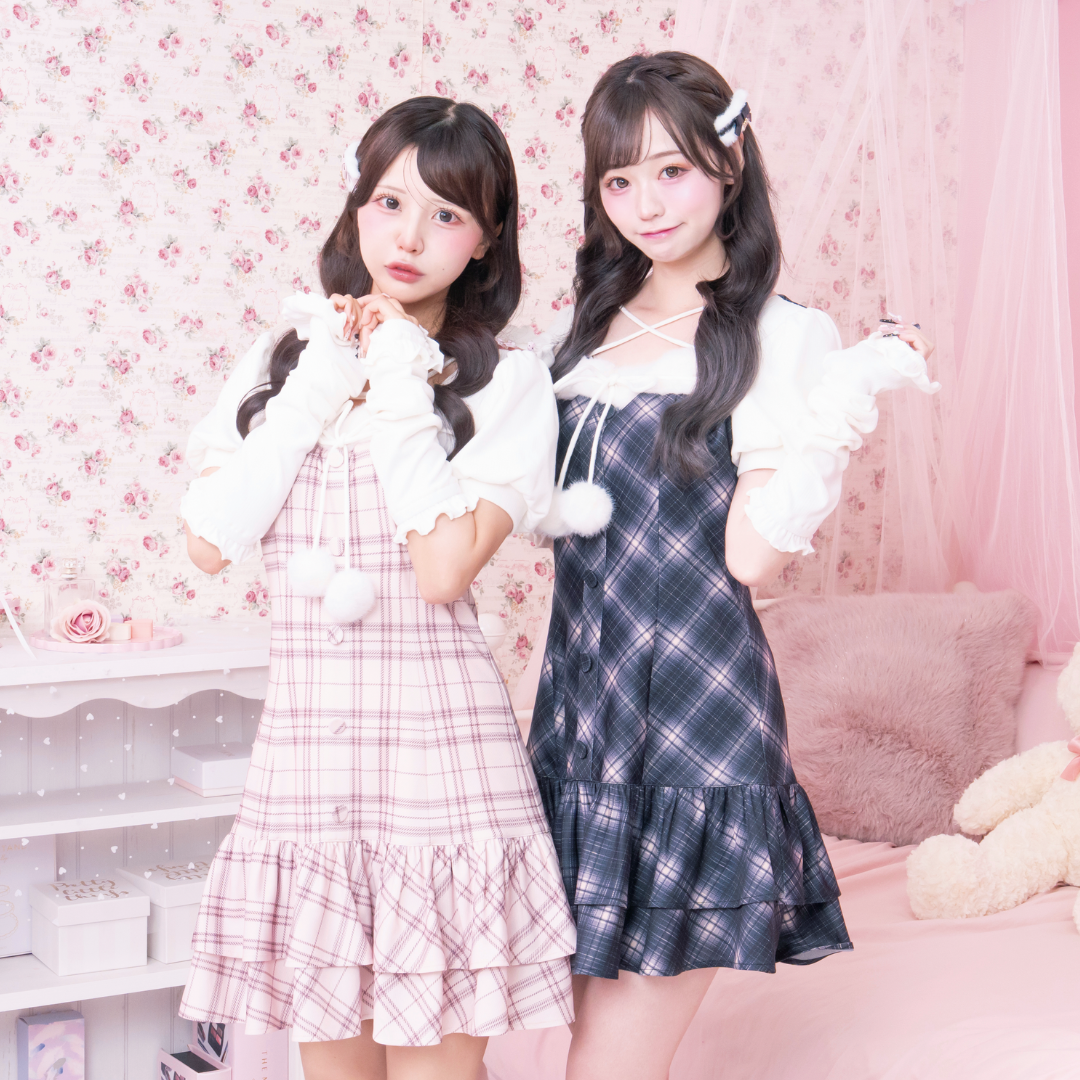 《LAFARY closet》ポンポンティアードワンピース
