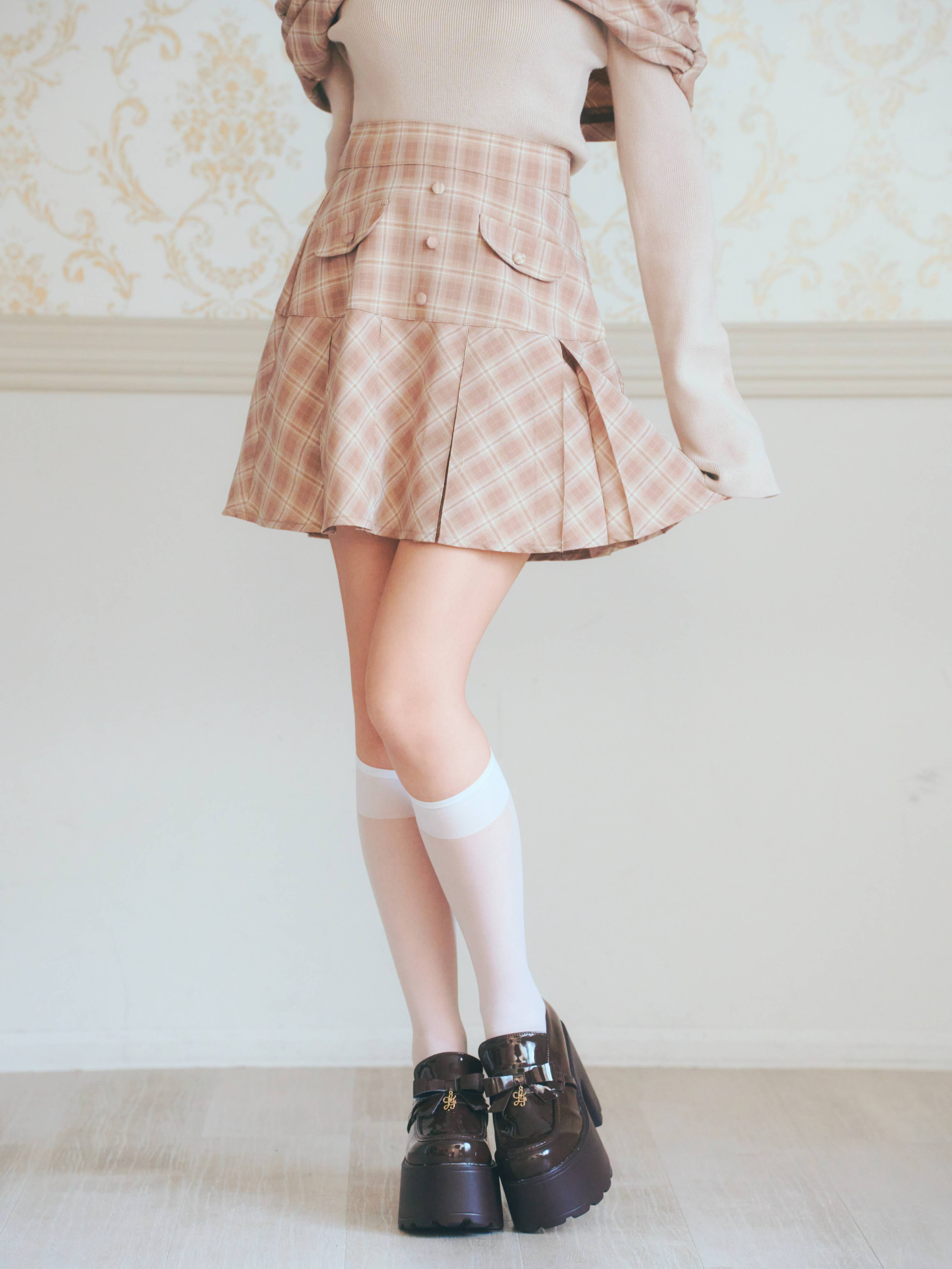 《LAFARY》フラップチェックプリーツスカート