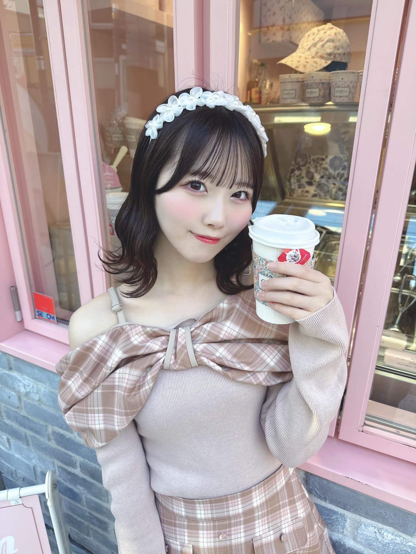 《LAFARY》オフショルチェックニットトップス