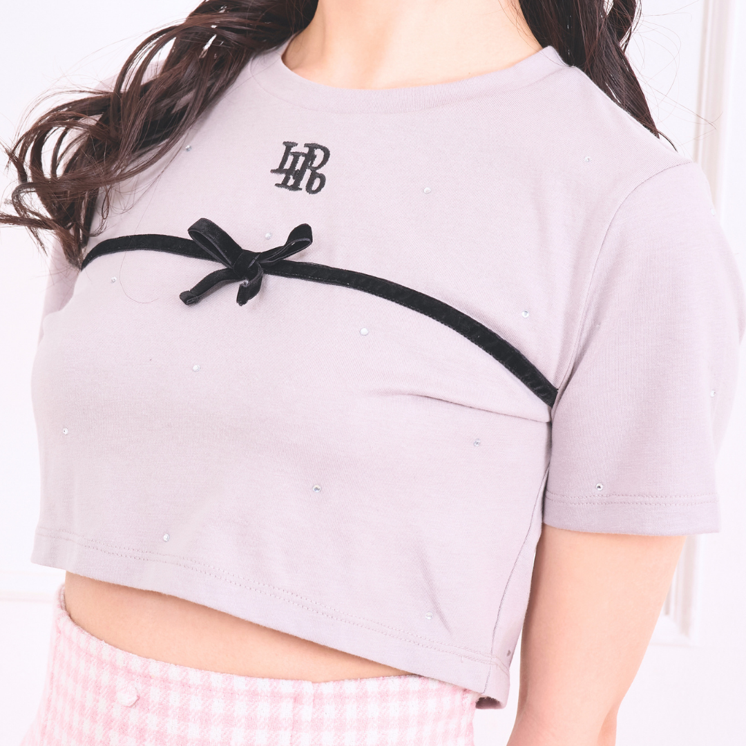 ショート丈でスタイルアップ効果抜群🎀