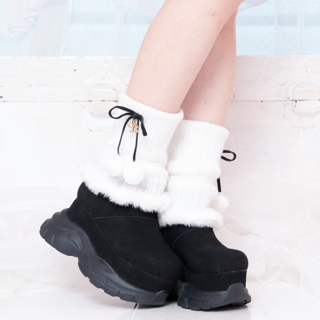 《LAFARY closet》ルーズニット厚底ブーツ