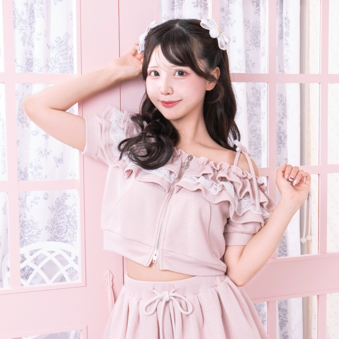 《LAFARY closet》オフショルスウェットセットアップ
