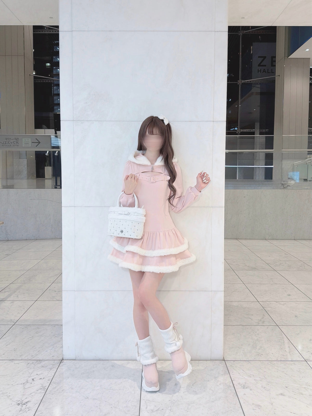 《LAFARY closet》ボアティアードパーカーワンピ