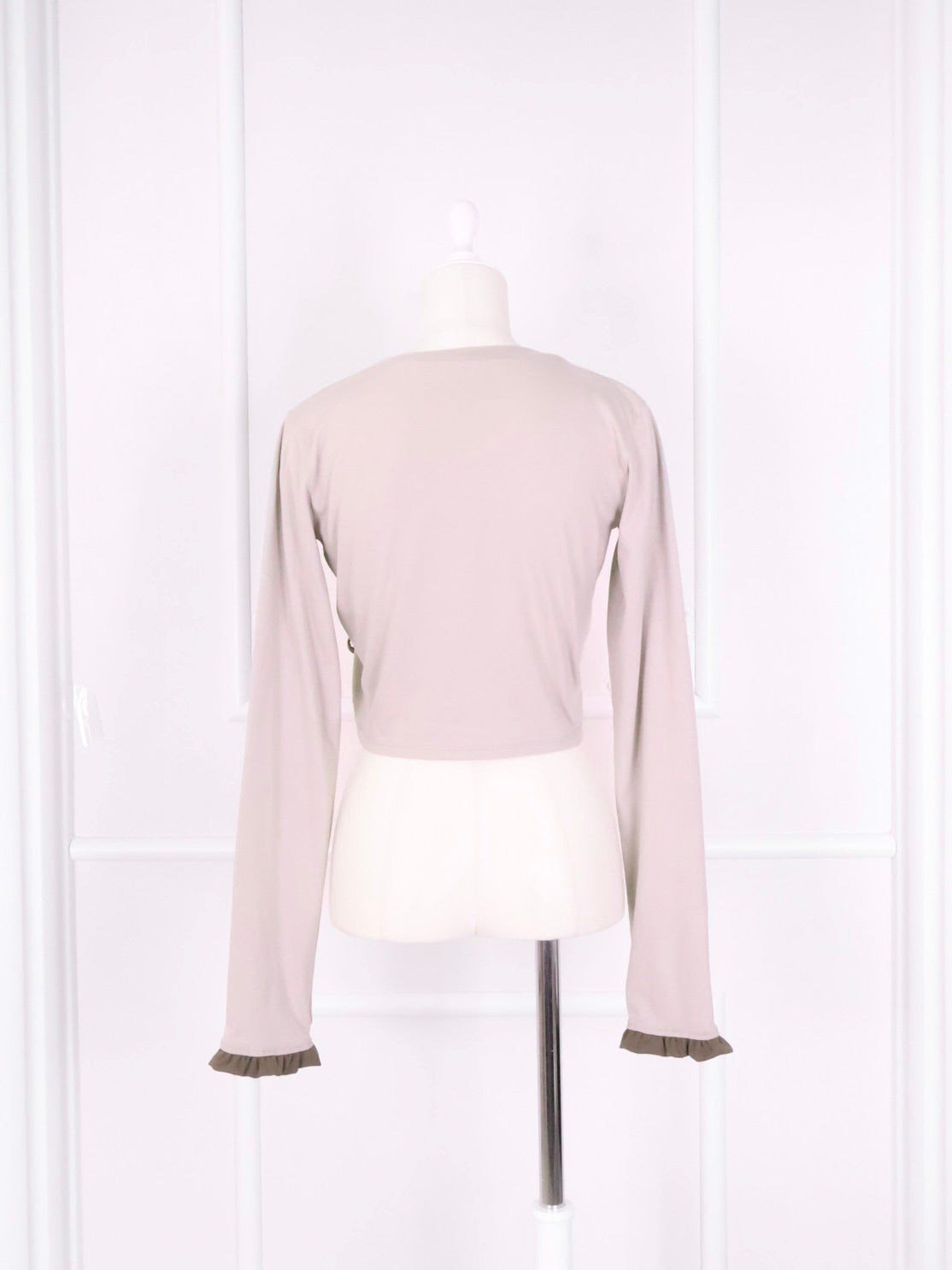 《LAFARY》ドロストリボントップス