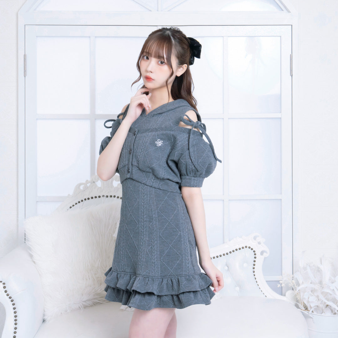 《LAFARY closet》エンブレムロゴパーカーワンピ