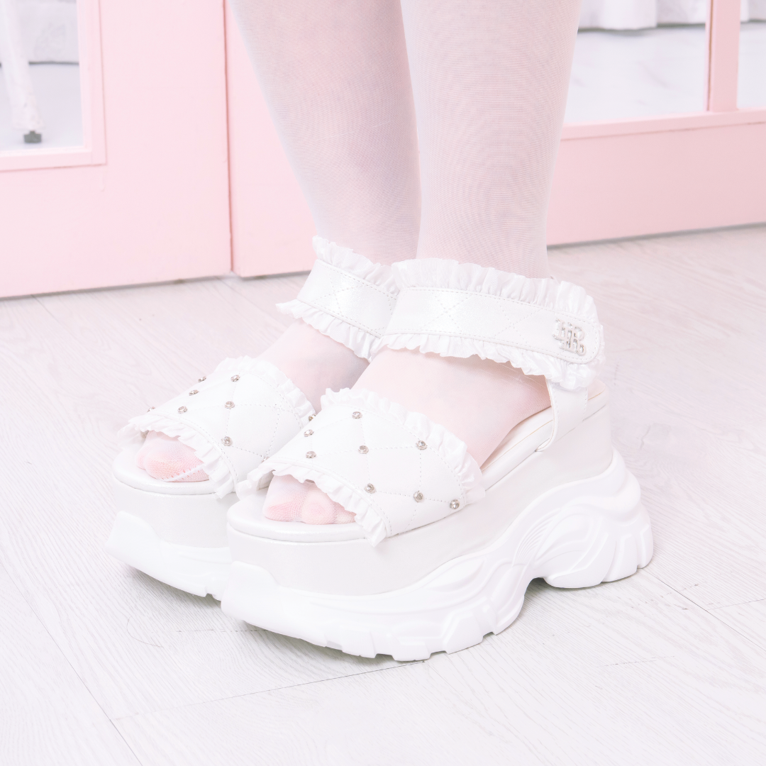 《LAFARY closet》ロゴキルティングスポサン
