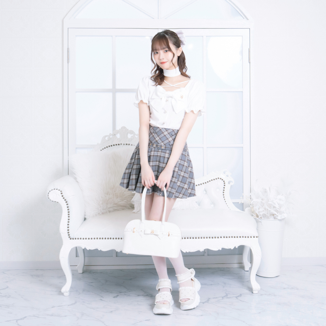 《LAFARY closet》ロゴエンボスボストン