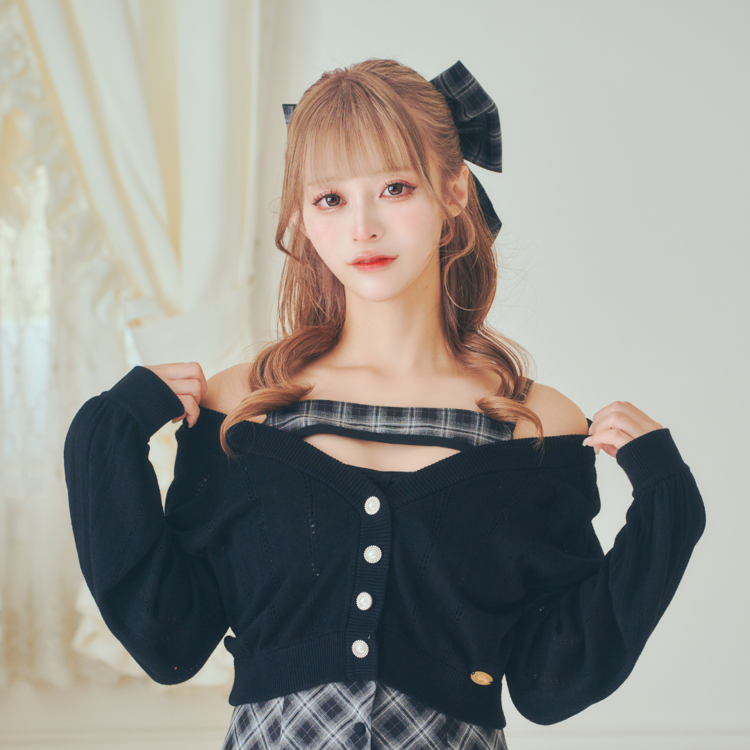 《LAFARY》ロゴプレート付きカーディガン