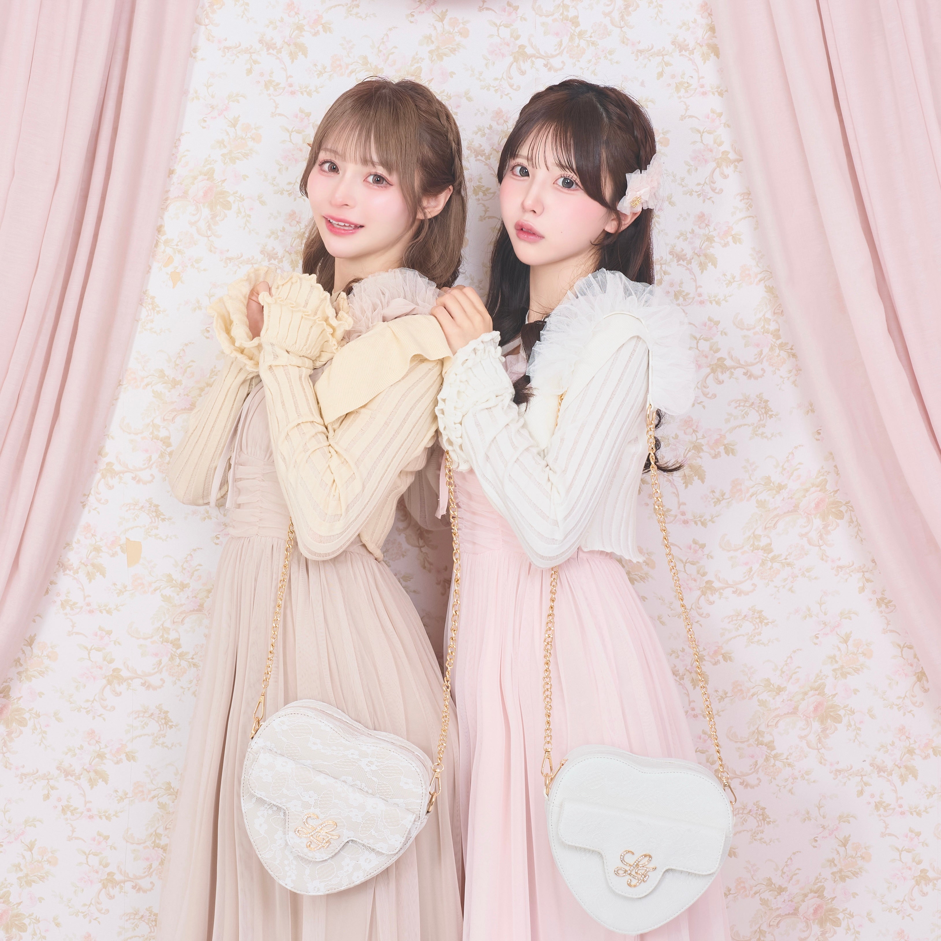 ベージュ:156cm/ピンク:154cm