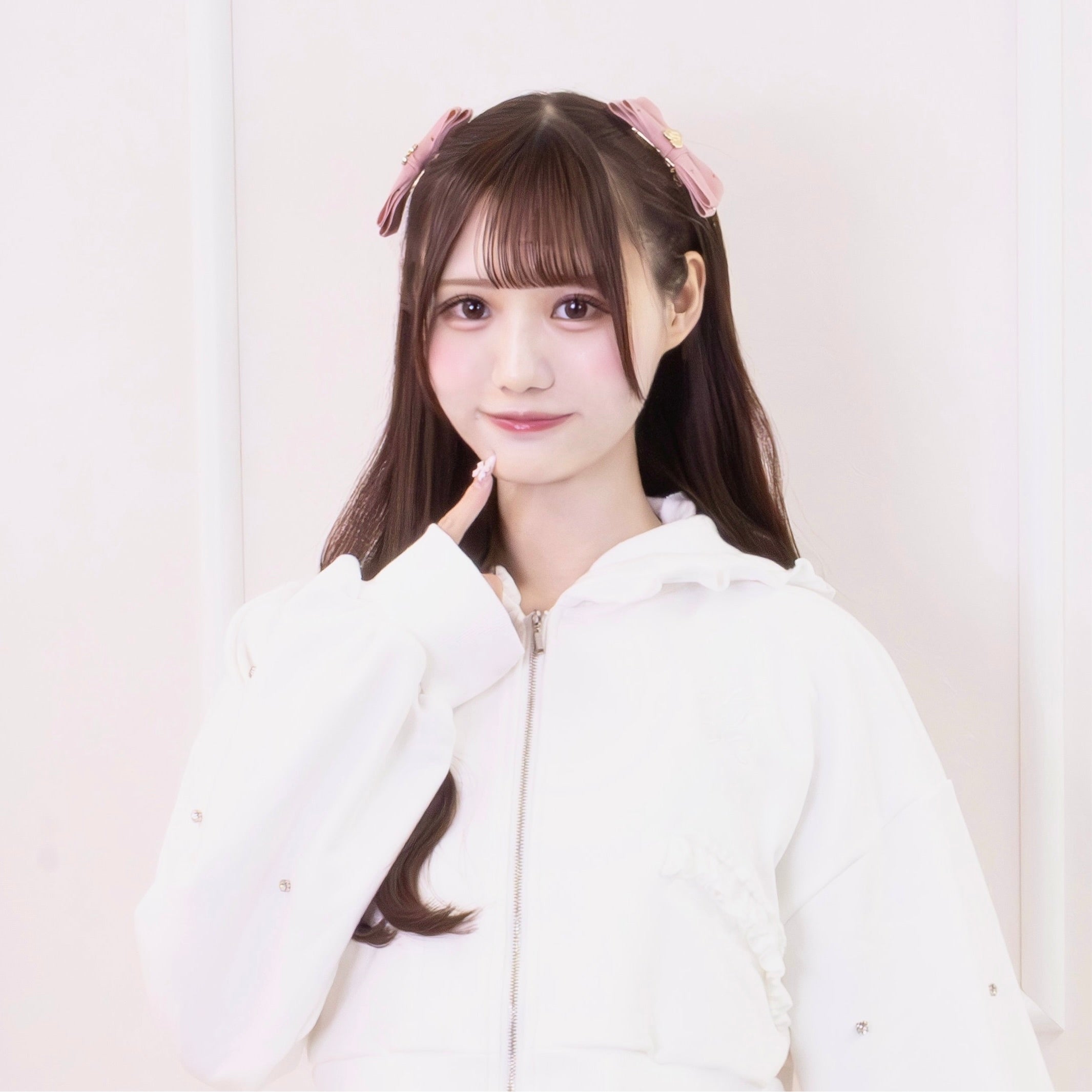 《LAFARY》ゴールドスタッズミニリボン