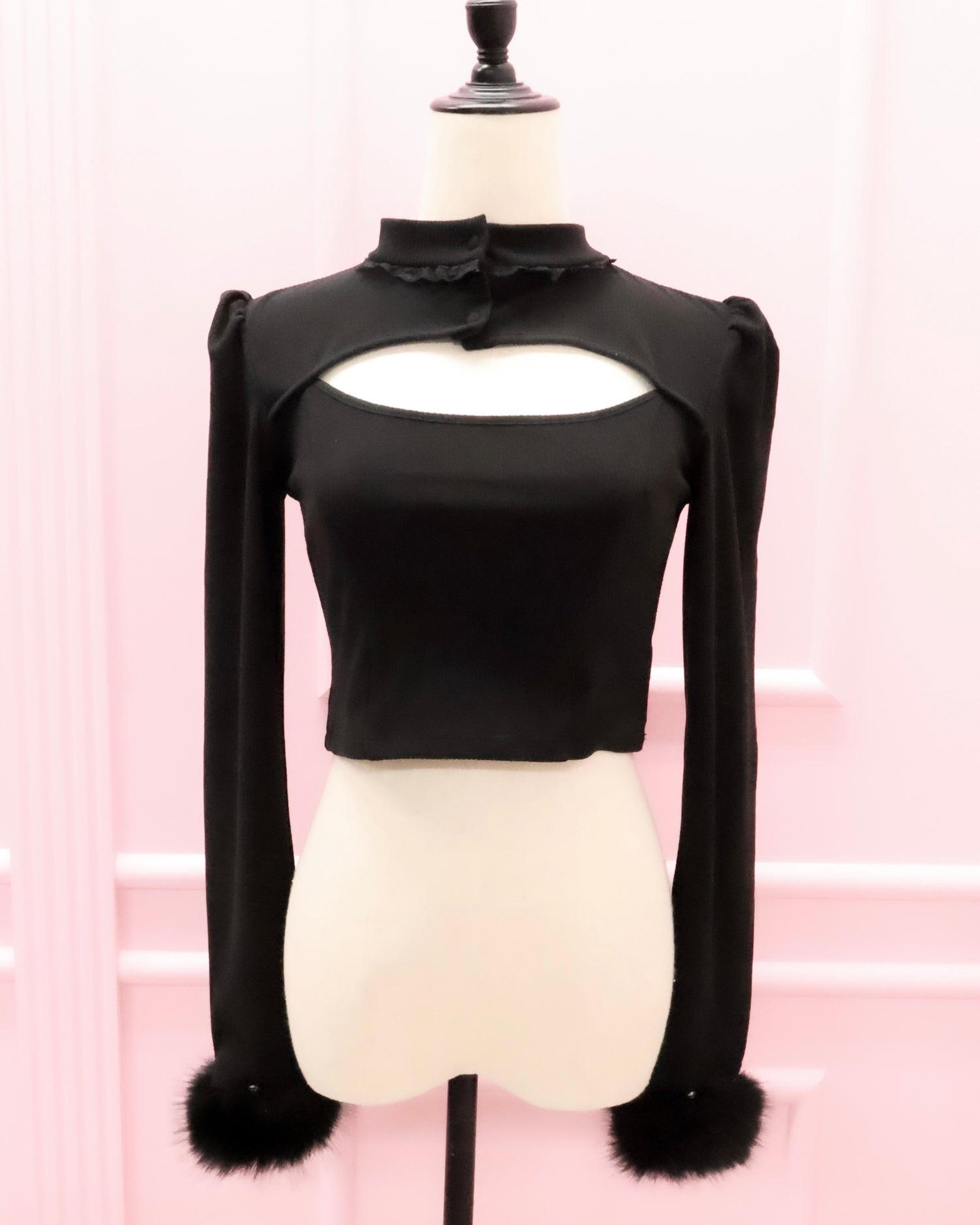 《LAFARY》デコルテ開きハイネックトップス