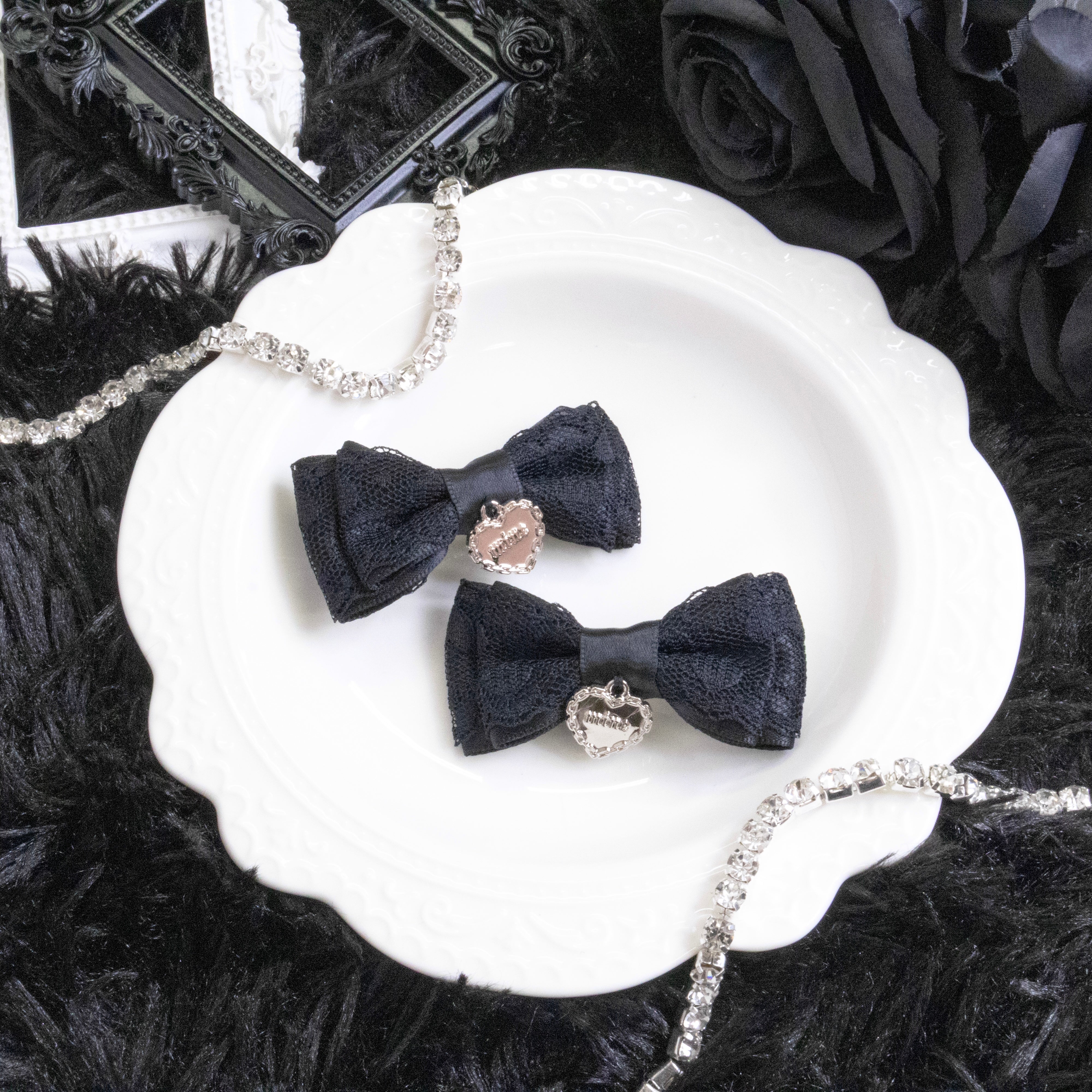 《mine》ハートレースリボン