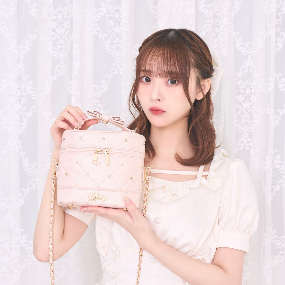《LAFARY closet》ビジューキルティングバニティバッグ