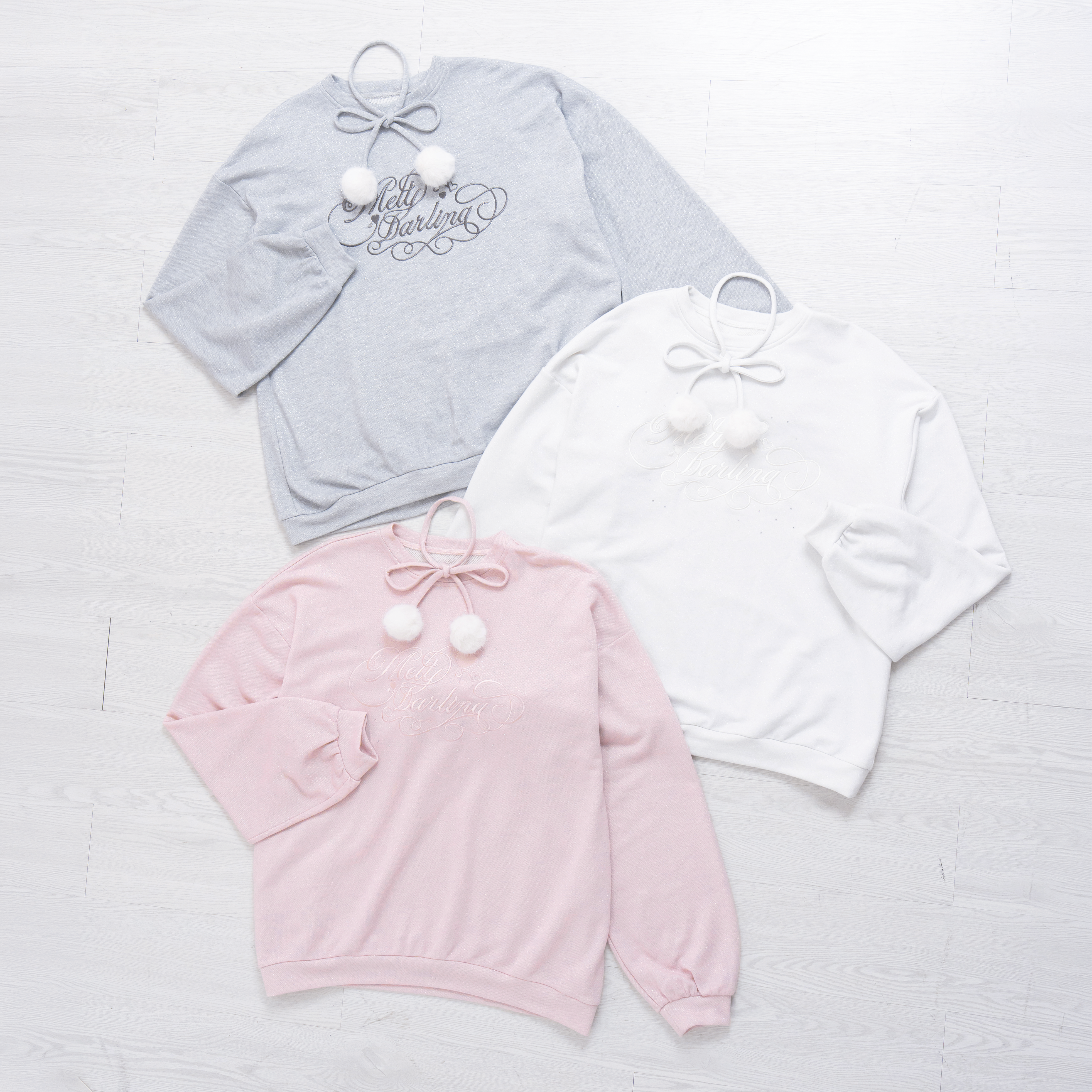 《LAFARY closet》ポンポンロゴプルオーバー