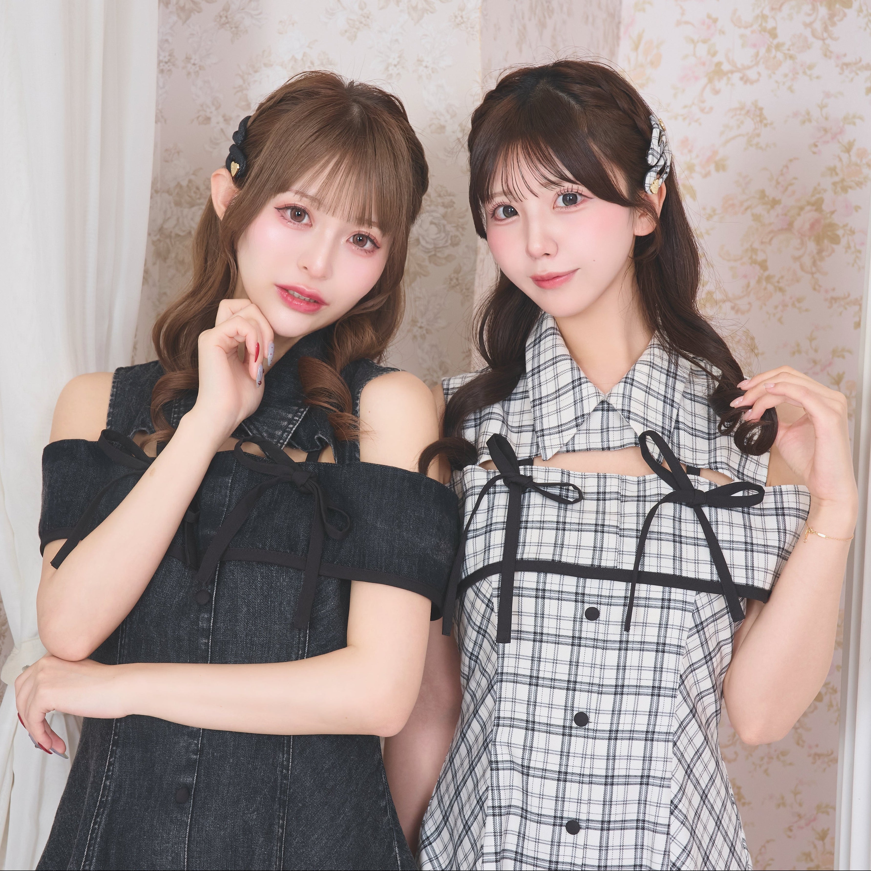 《LAFARY closet》デコルテ開きフレアワンピース