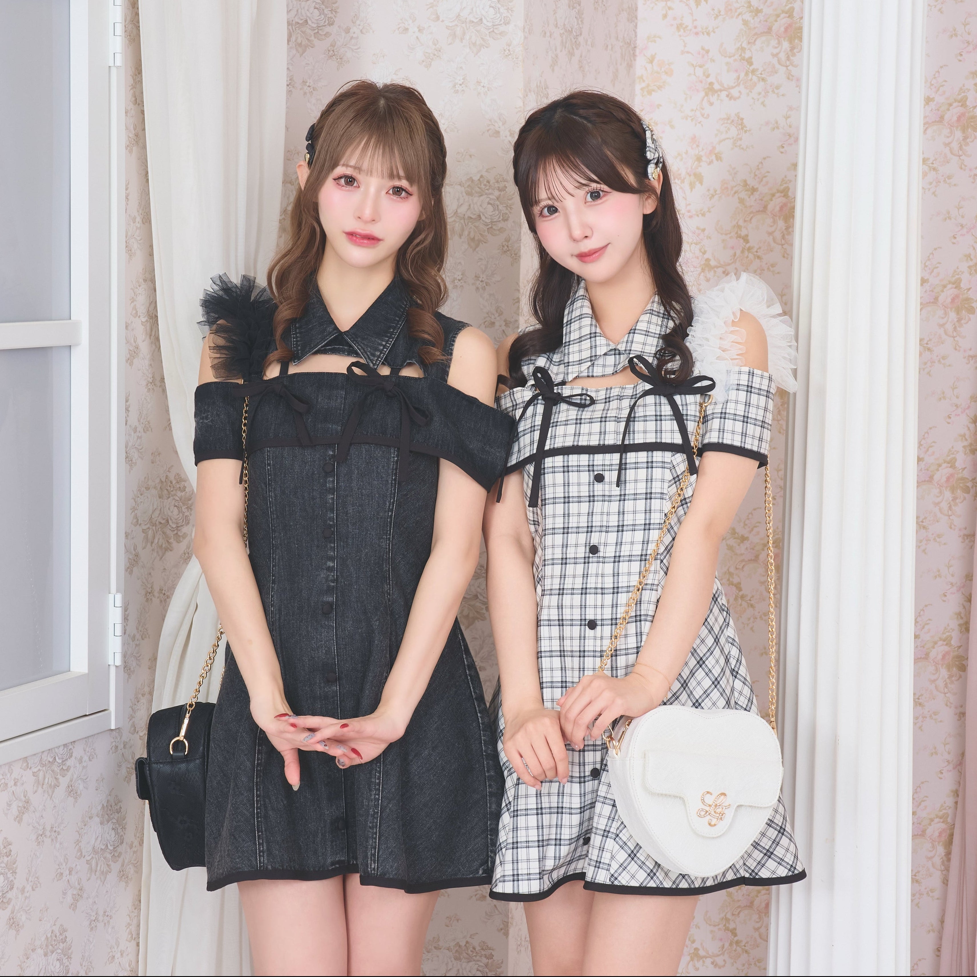 《LAFARY closet》デコルテ開きフレアワンピース