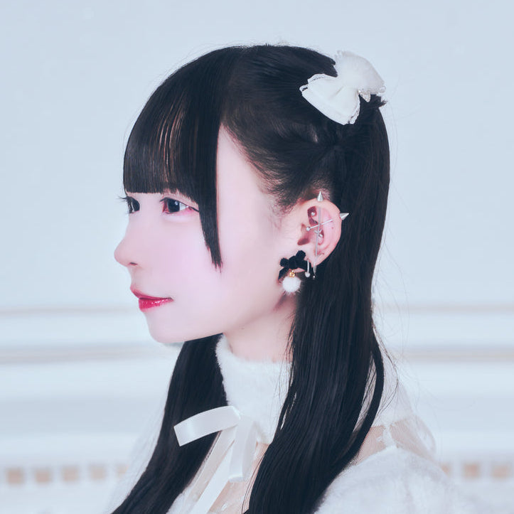 《mine》ポンポンベロアリボン