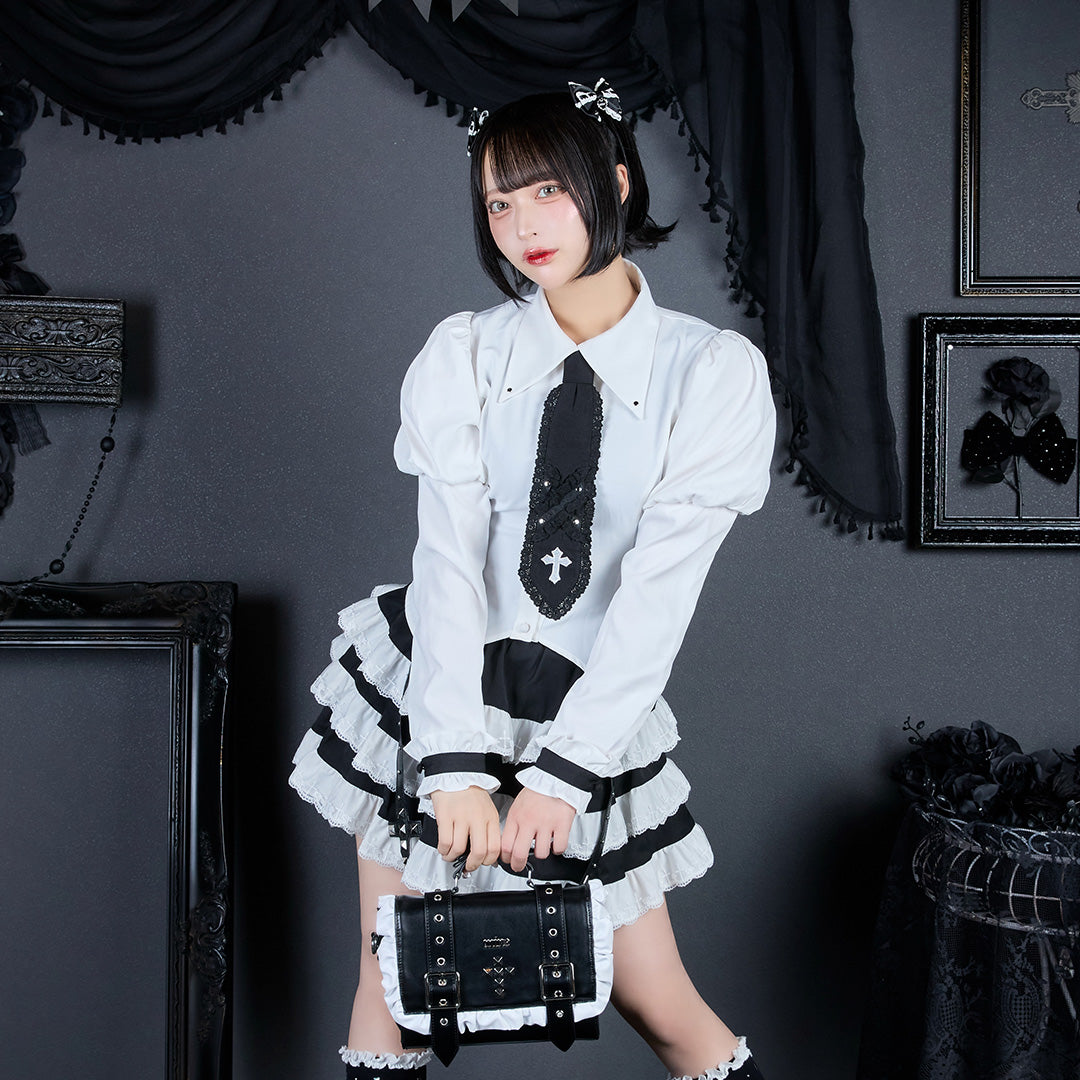 《mine》スタッズクロスフリルバッグ