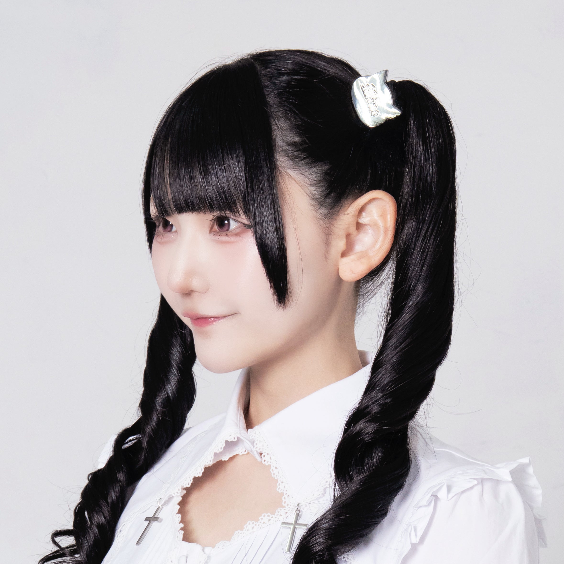 《mine》ポンポン猫ヘアゴム
