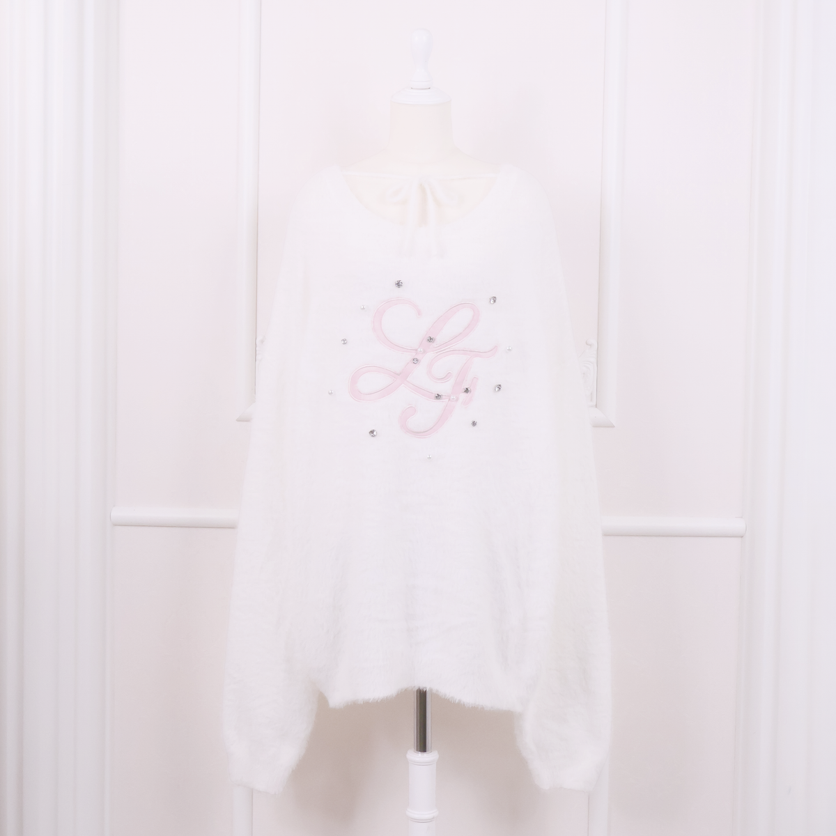 《LAFARY closet》合皮ロゴフェザープルオーバー