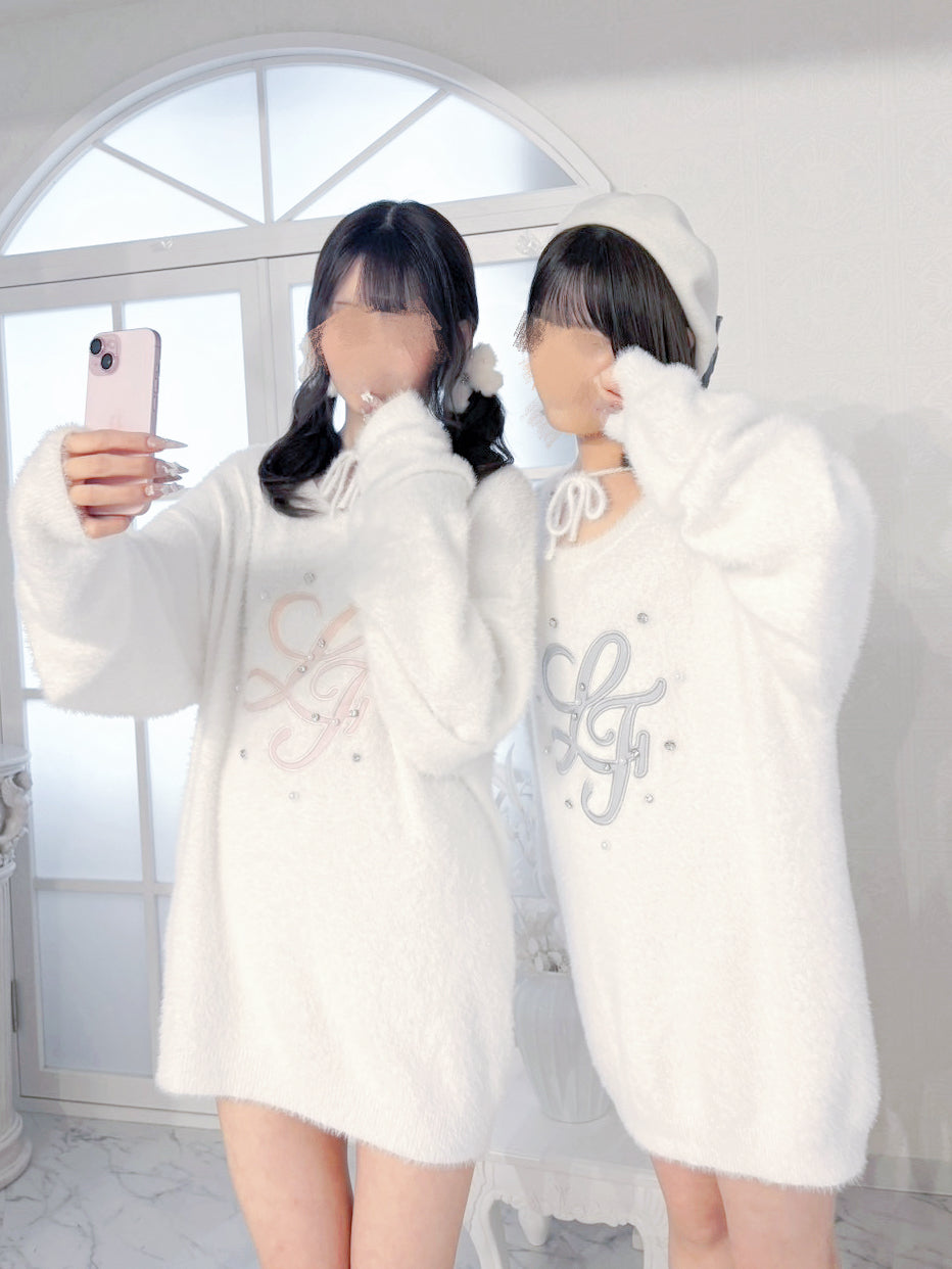 スタッフ身長 ホワイト×ピンク:165cm/ホワイト×ブルー:157cm