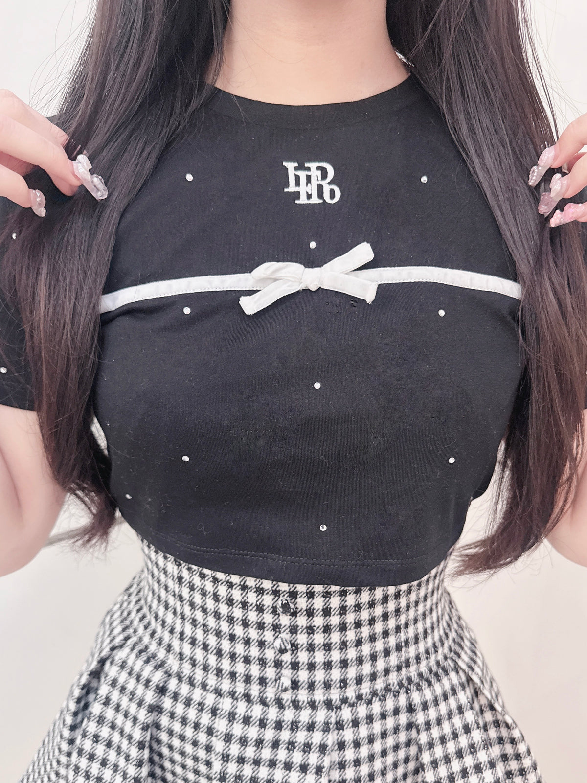 《LAFARY closet》ロゴ刺繍チビTシャツ