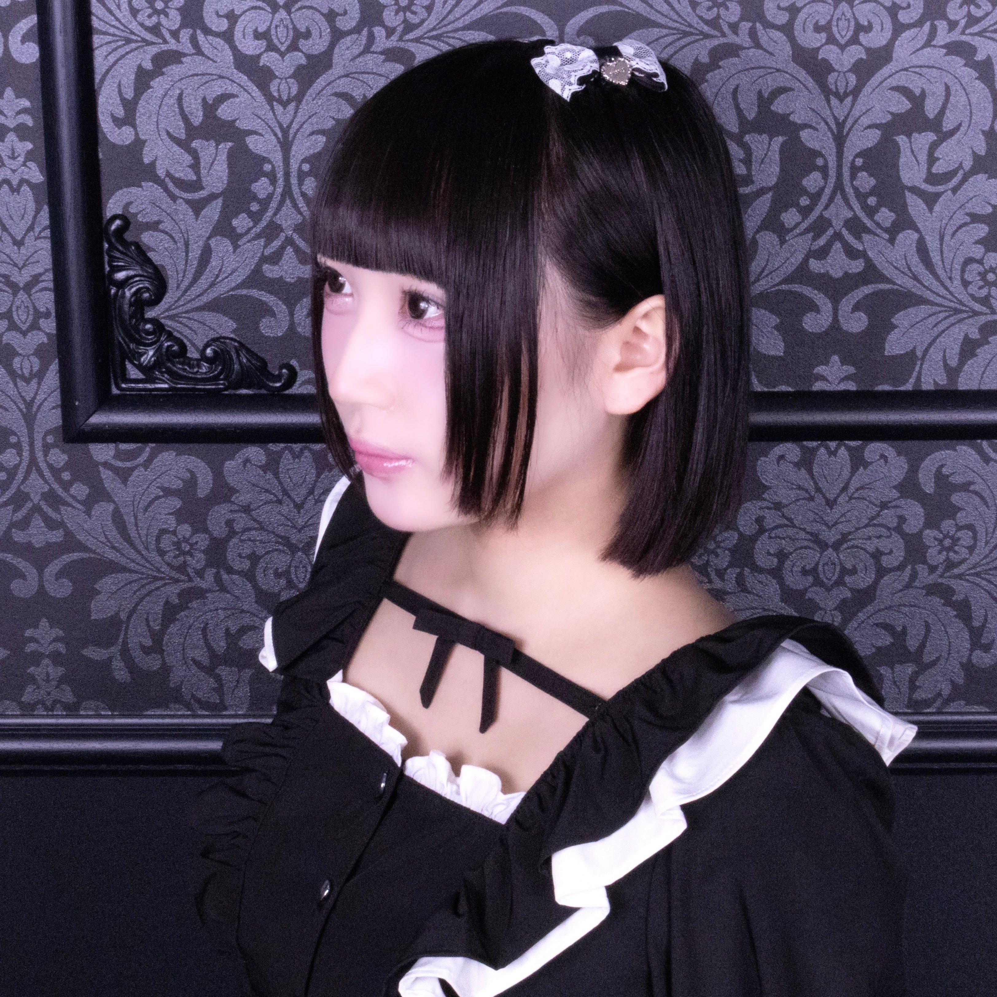 《mine》ハートレースリボン