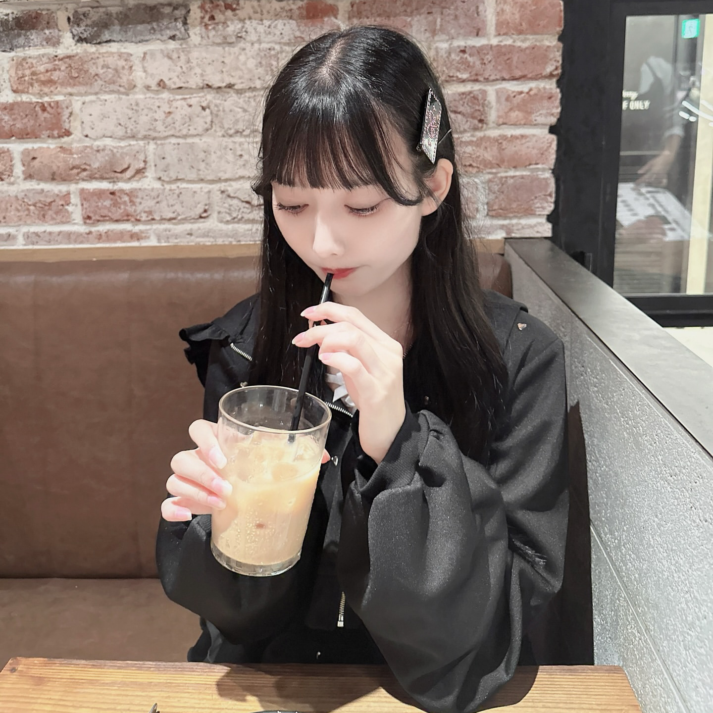 《mine》ストーンヘアクリップ