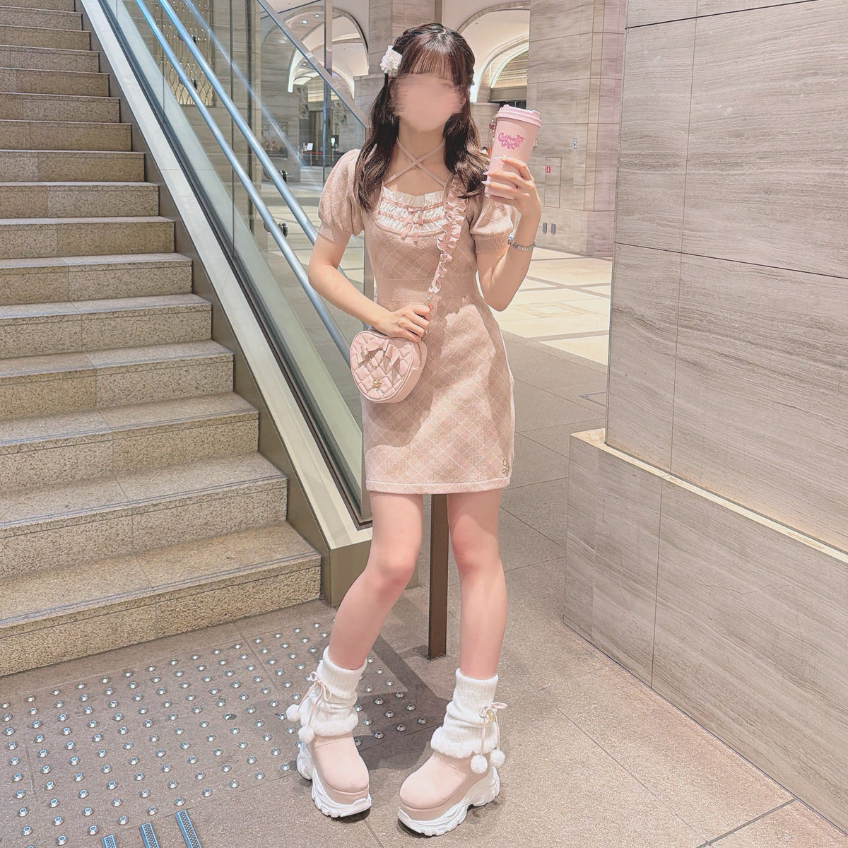 《LAFARY closet》ルーズニット厚底ブーツ