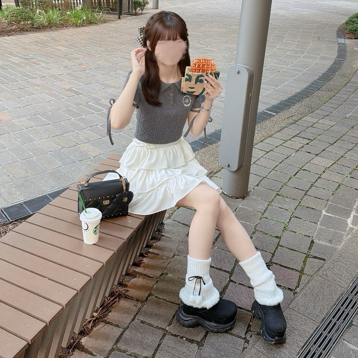 《LAFARY closet》ルーズニット厚底ブーツ