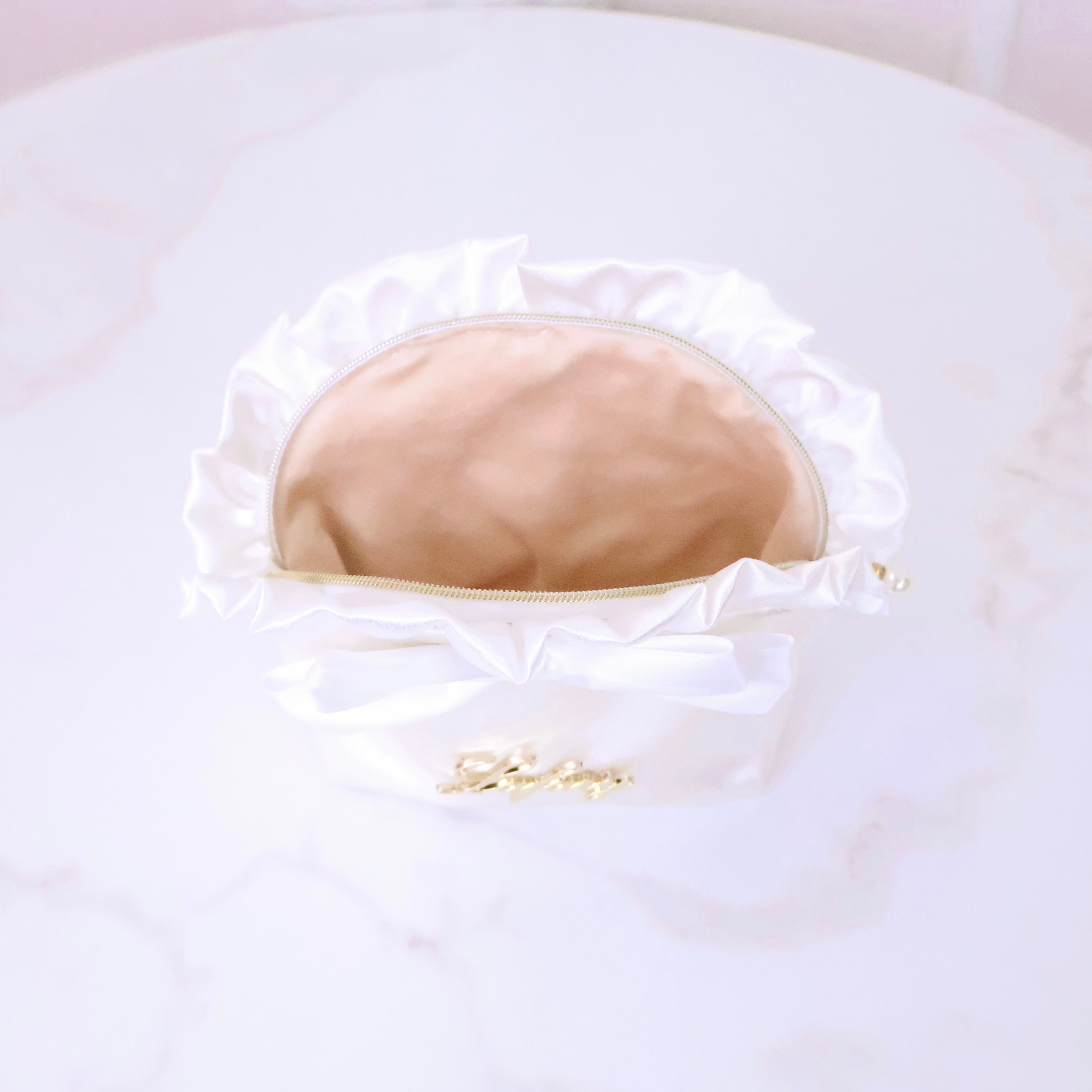 《LAFARY》リボンフリルポーチ