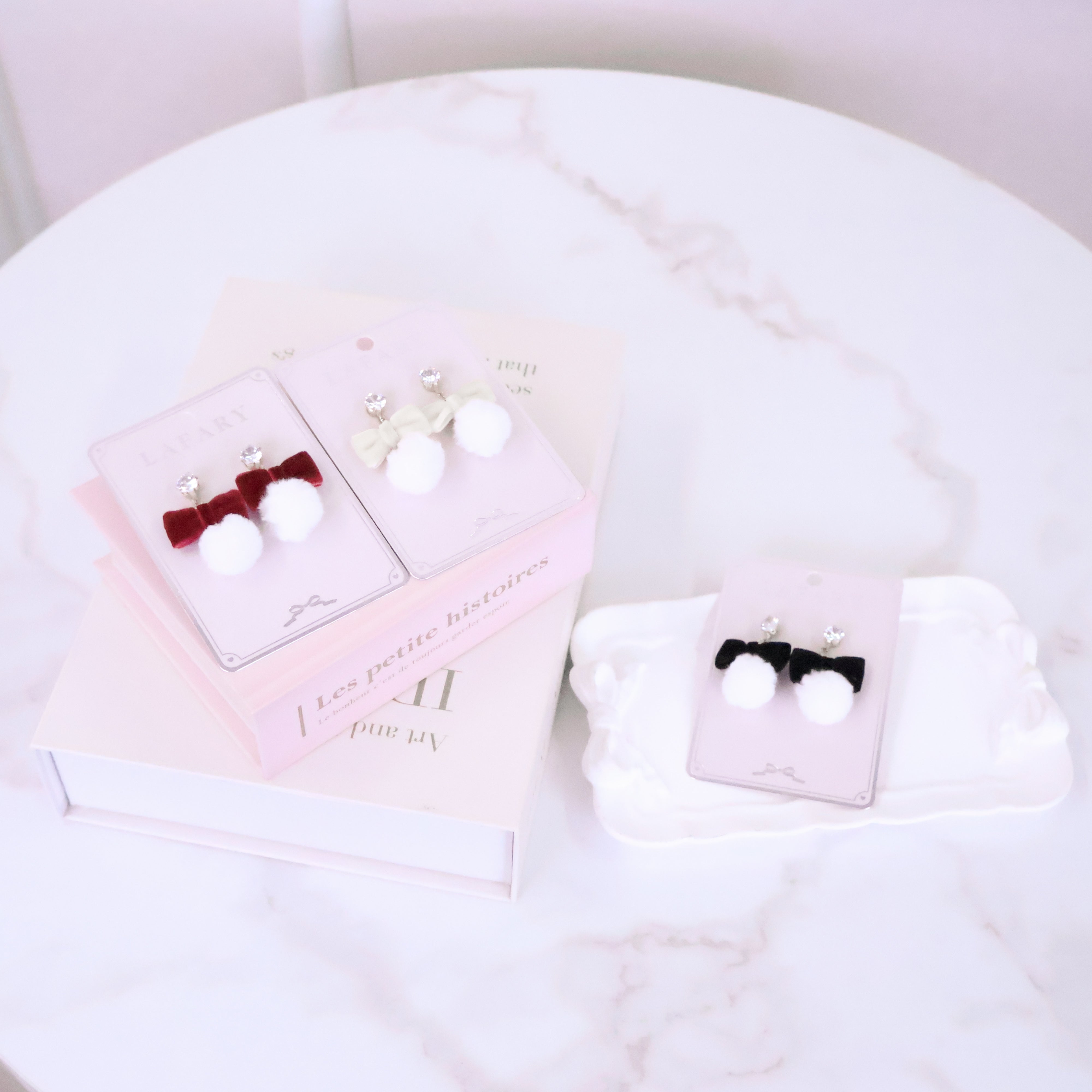 《LAFARY》リボンファーピアス