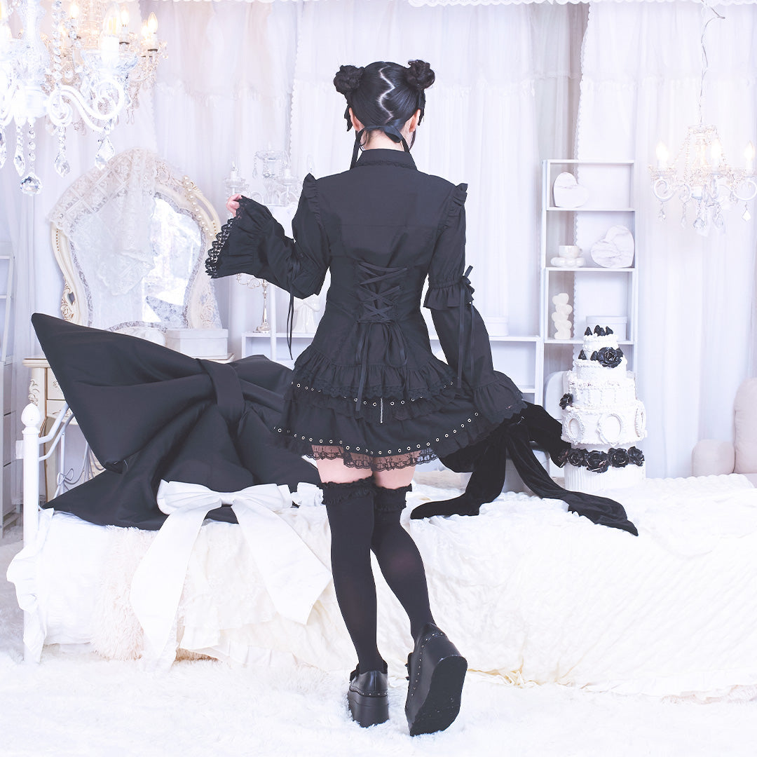 《mine》ロゴクロスベルスリーブブラウス