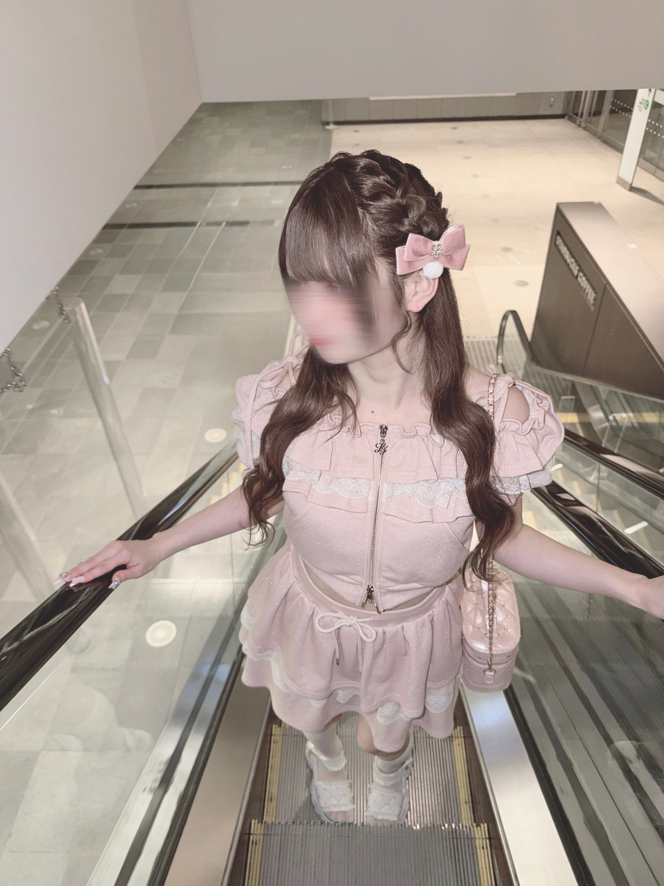 《LAFARY closet》オフショルスウェットセットアップ