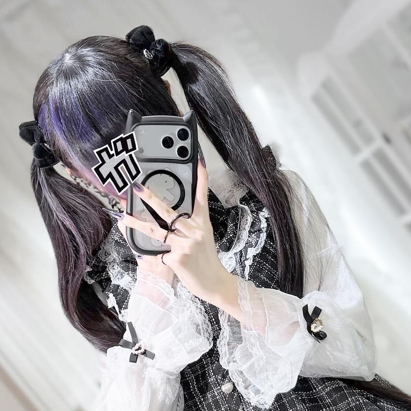 《mine》ポンポンベロアリボン