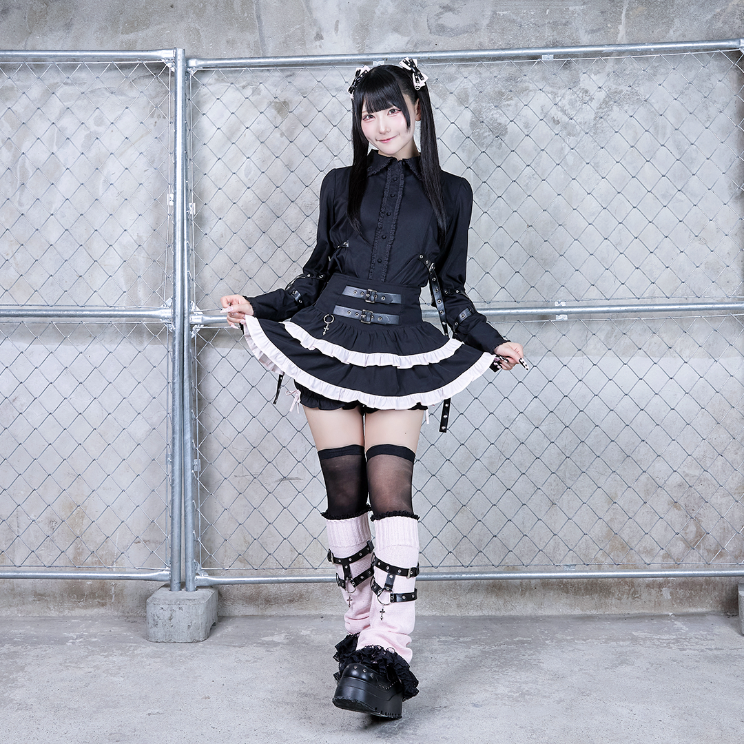 《mine》クロスチャームベルトスカパン