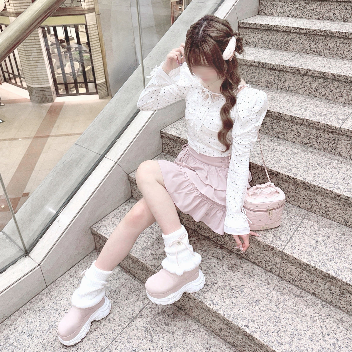 《LAFARY closet》ルーズニット厚底ブーツ