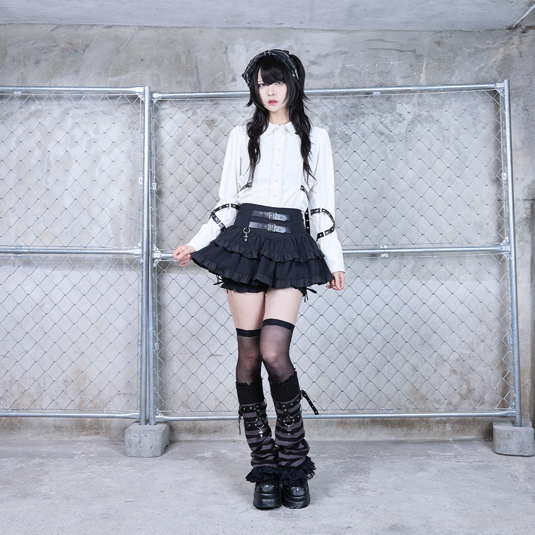 《mine》クロスチャームベルトスカパン