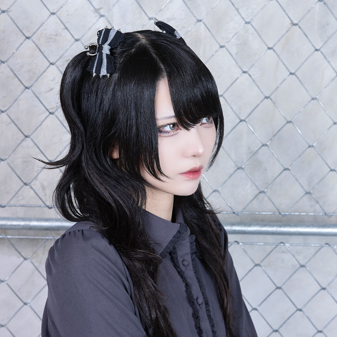 《mine》スパイクピアスレースリボン