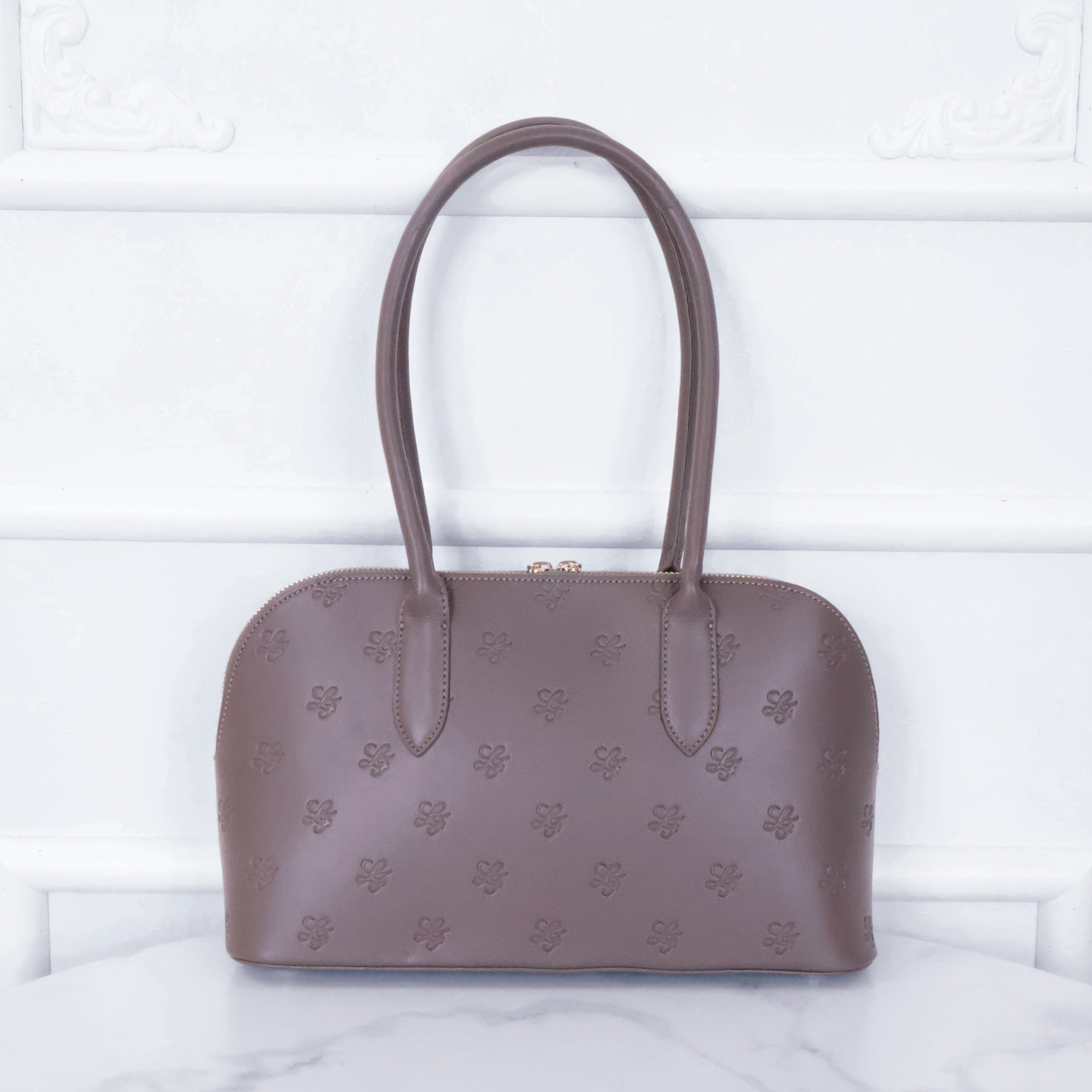 《LAFARY closet》ロゴエンボスボストン